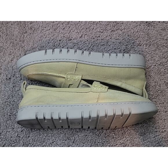 Anne Klein Livvey Gold Faux Suede Loafers – Women’s 7.5 I-Flex Comfort Flats - Picture 9 of 10